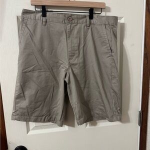 Burnside Men's Khaki Flat Front Shorts Size 36